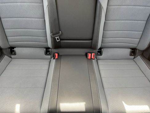 Used 2025 Volkswagen Jetta SE image 38