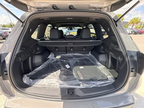 New 2026 Subaru Forester Sport AWD/4WD image 18