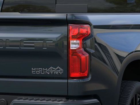 New 2026 Chevrolet Silverado 1500 High Country w/ High Country Premium Package AWD/4WD image 35
