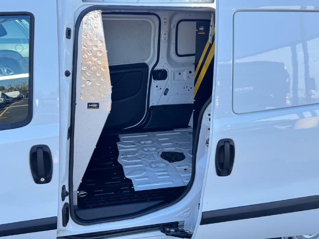 Used 2022 RAM ProMaster City Tradesman FWD image 17