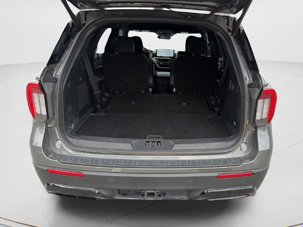 Used 2025 Ford Explorer ST-Line AWD/4WD image 11