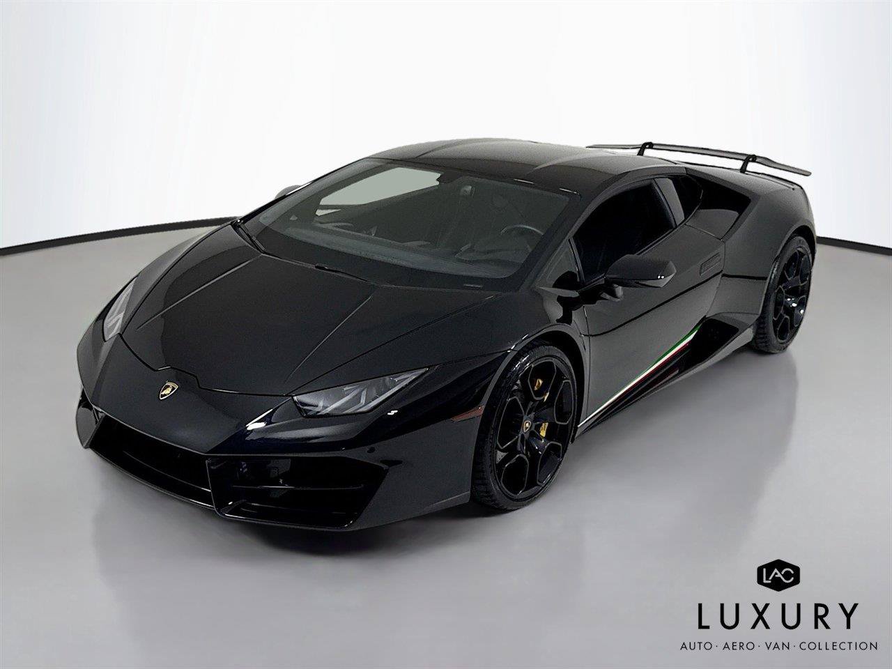 Used 2018 Lamborghini Huracan LP 580-2 RWD image 3