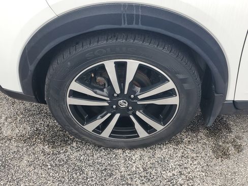 Used 2018 Nissan Kicks SV image 36