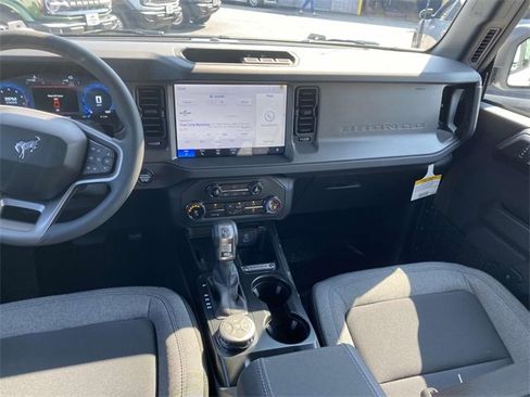 New 2025 Ford Bronco 4-Door image 11