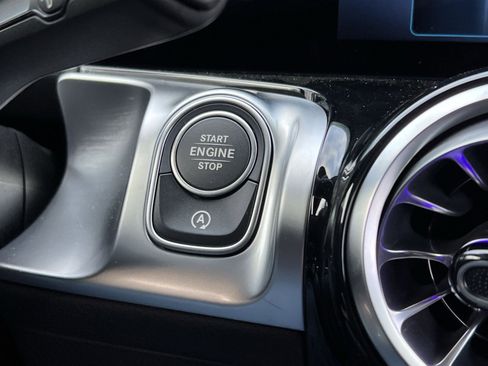 New 2026 Mercedes-Benz GLB 250 GLB 250 image 31