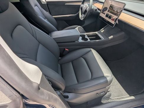 Used 2025 Tesla Model Y Long Range AWD/4WD image 20