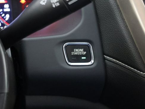 Used 2023 GMC Acadia Denali w/ Denali Technology Package AWD/4WD image 19