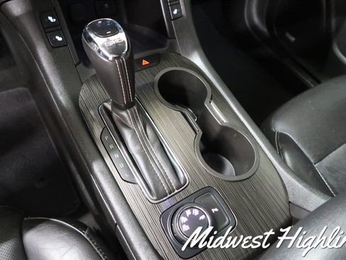 Used 2018 GMC Acadia SLT AWD/4WD image 18