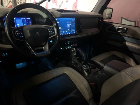 Used 2021 Ford Bronco Wildtrak image 20