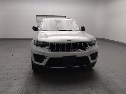 Used 2024 Jeep Grand Cherokee Laredo RWD image 14