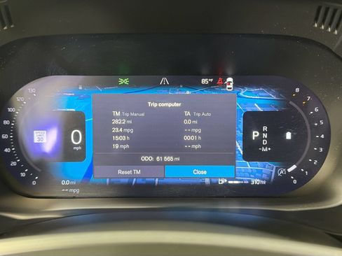 Certified 2023 Volvo XC60 B5 Plus w/ Climate Package AWD/4WD image 11