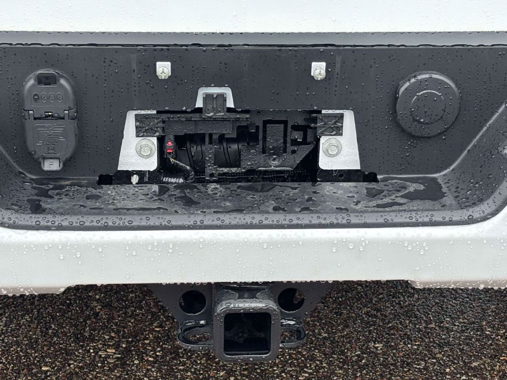 New 2026 Chevrolet Silverado 1500 RST w/ LPO, Dark Essentials Package AWD/4WD image 32