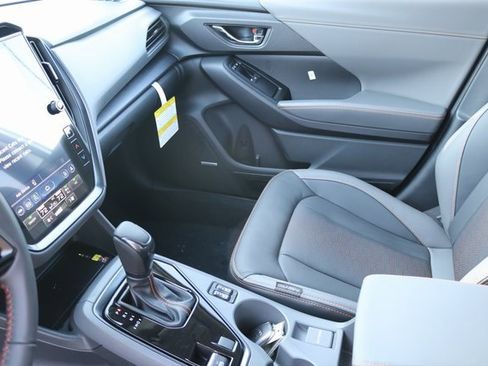 Used 2025 Subaru Crosstrek 2.5i Limited w/ Crosstrek Mirror Package image 25