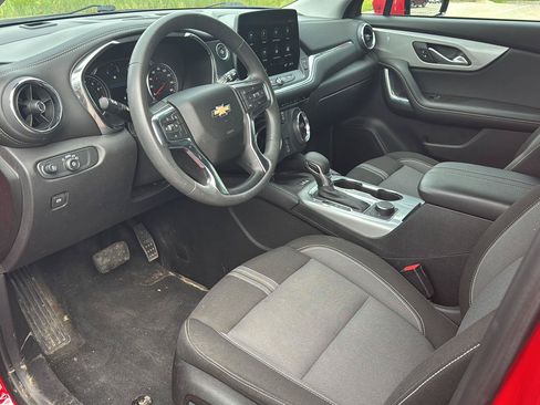 Used 2024 Chevrolet Blazer LT w/ Convenience Package FWD image 11