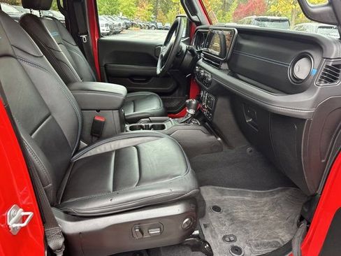Used 2024 Jeep Wrangler Unlimited Rubicon 4xe w/ Capability Package image 15
