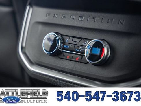 New 2025 Ford Expedition Platinum w/ Stealth Performance Package image 44