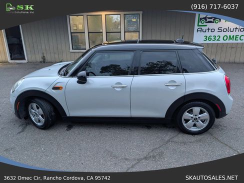 Used 2016 MINI Cooper 4-Door Hardtop image 9