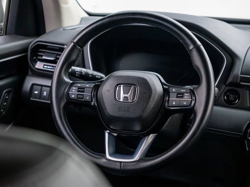 Used 2024 Honda Pilot EX-L image 11