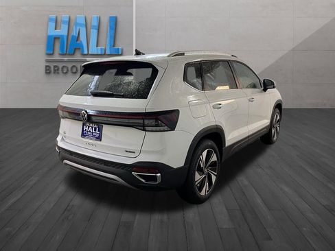 New 2026 Volkswagen Taos SE AWD/4WD image 5