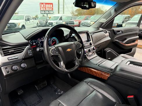 Used 2019 Chevrolet Suburban Premier image 34