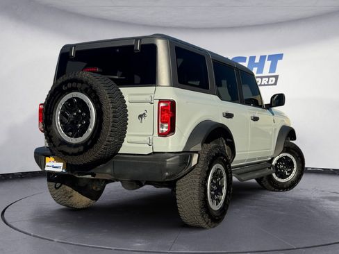 Used 2024 Ford Bronco Black Diamond w/ Sasquatch Package image 5