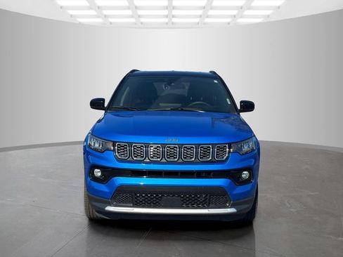 Certified 2025 Jeep Compass Limited AWD/4WD image 2