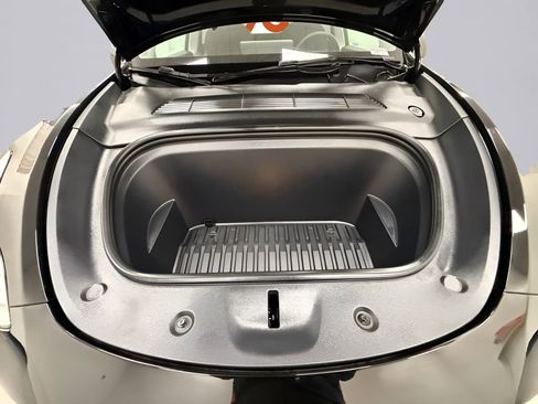 Used 2023 Tesla Model Y Performance AWD/4WD image 21