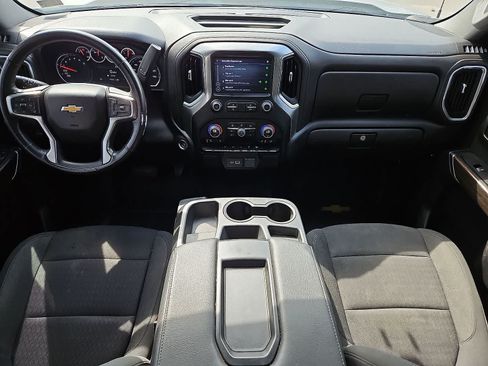 Used 2022 Chevrolet Silverado 1500 LT AWD/4WD image 25