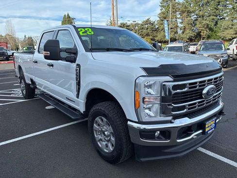 Used 2023 Ford F350 XLT image 1