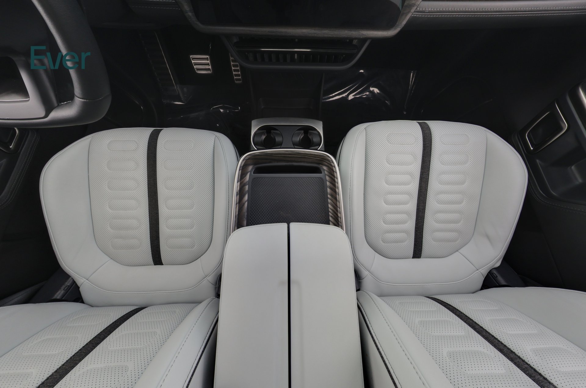 Used 2022 Rivian R1T Adventure AWD/4WD image 27