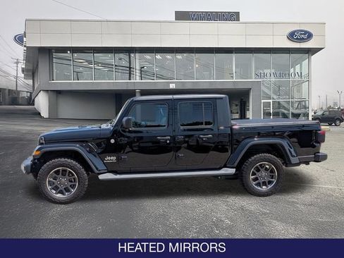 Used 2020 Jeep Gladiator Overland AWD/4WD image 3