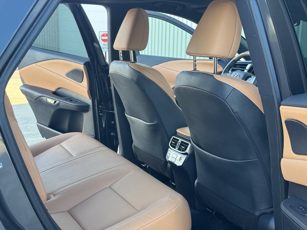 Used 2025 Lexus RX 350 FWD image 37