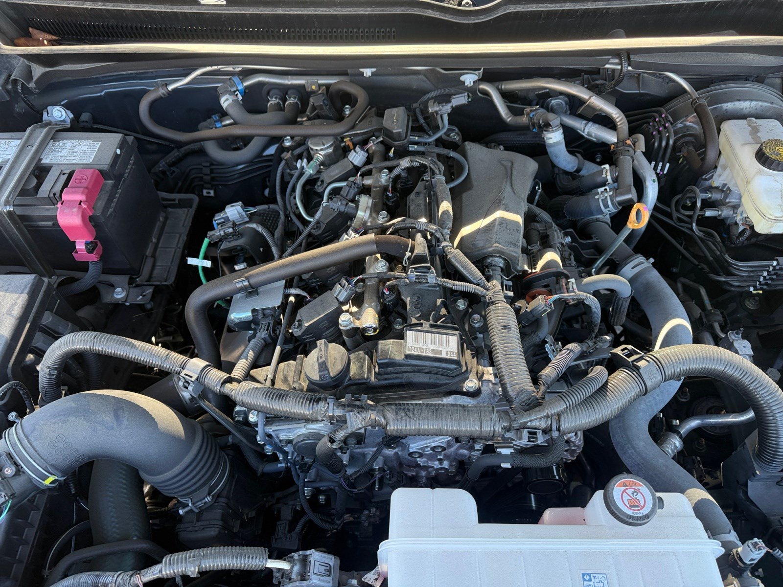 Used 2025 Toyota Tacoma SR AWD/4WD image 21