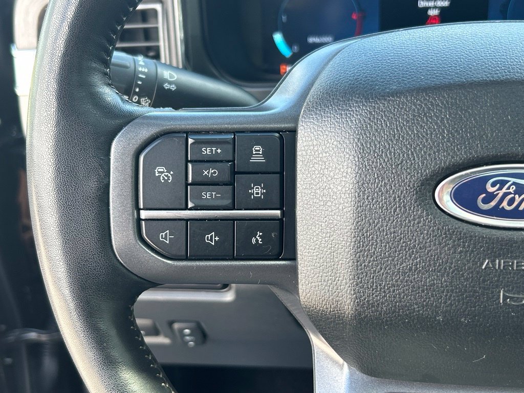 Used 2023 Ford F350 Lariat w/ Lariat Ultimate Package AWD/4WD image 41