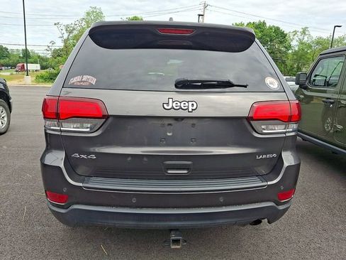 Used 2020 Jeep Grand Cherokee Laredo AWD/4WD image 5