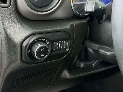 Used 2022 Jeep Gladiator Sport image 20