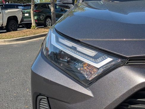 Used 2024 Toyota RAV4 XLE w/ Convenience Package FWD image 12