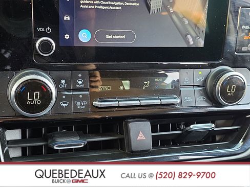 Used 2023 Toyota Highlander LE FWD image 18