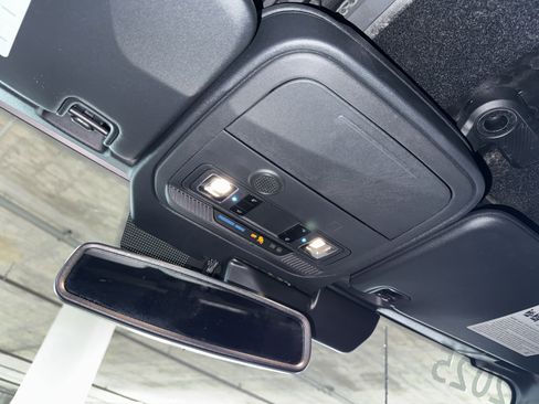 Used 2025 Ford Bronco Outer Banks AWD/4WD image 32