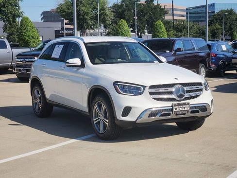 Used 2022 Mercedes-Benz GLC 300 image 3