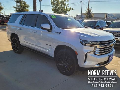 Used 2021 Chevrolet Tahoe High Country w/ Premium Package image 16