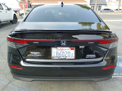 Used 2025 Honda Accord Sport image 10