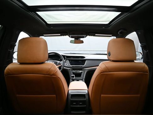 Certified 2023 Cadillac XT5 Premium Luxury AWD/4WD image 30