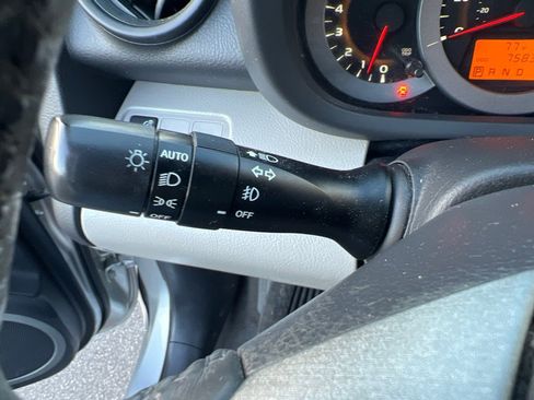Used 2012 Toyota RAV4 Limited image 20