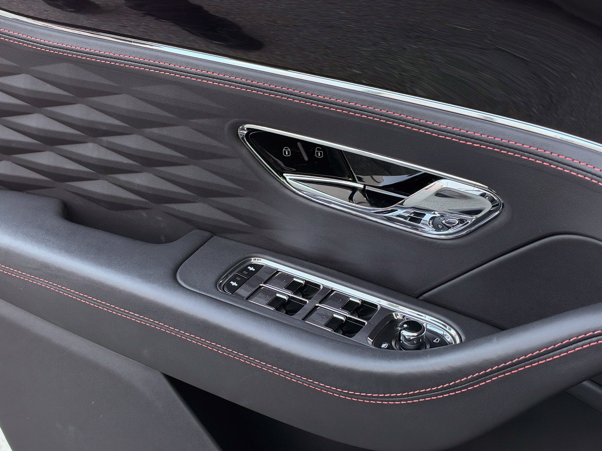 Used 2021 Bentley Flying Spur V8 AWD/4WD image 34