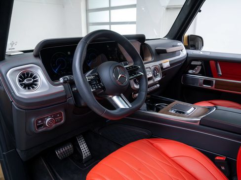 Used 2025 Mercedes-Benz G 580 w/ EQ Technology image 24