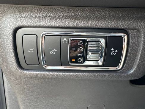 Used 2024 Lincoln Corsair AWD w/ Equipment Group 101A image 30