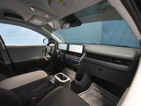 Used 2022 Hyundai Ioniq 5 SE image 25