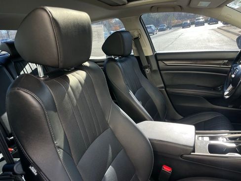 Used 2020 Honda Accord EX-L image 32