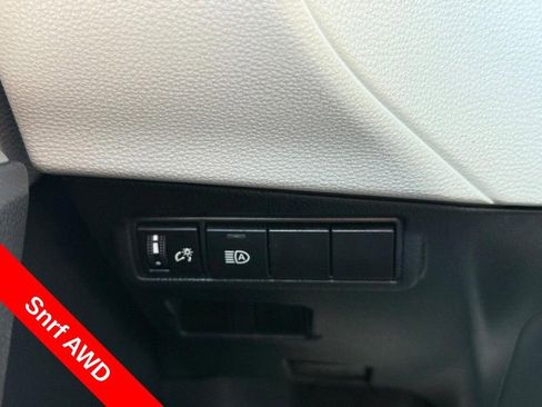 Used 2024 Toyota Corolla Cross LE w/ Moonroof Package AWD/4WD image 29